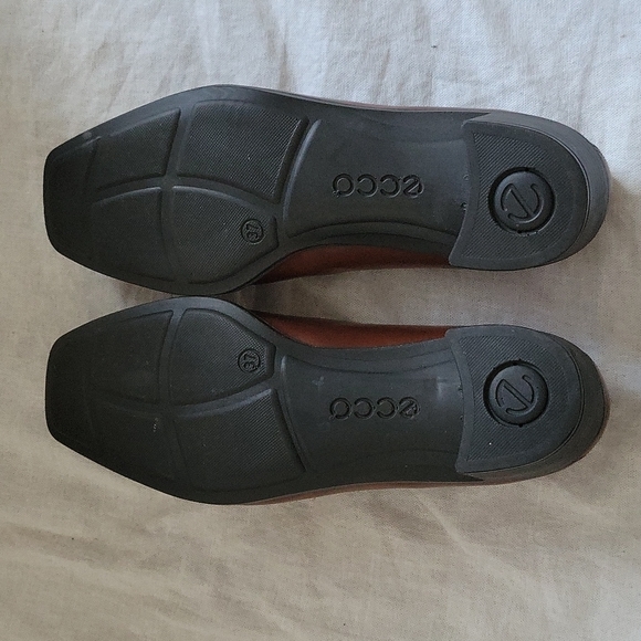 ECCO BROWN LEATHER LOAFERS size 37 - Picture 6 of 9
